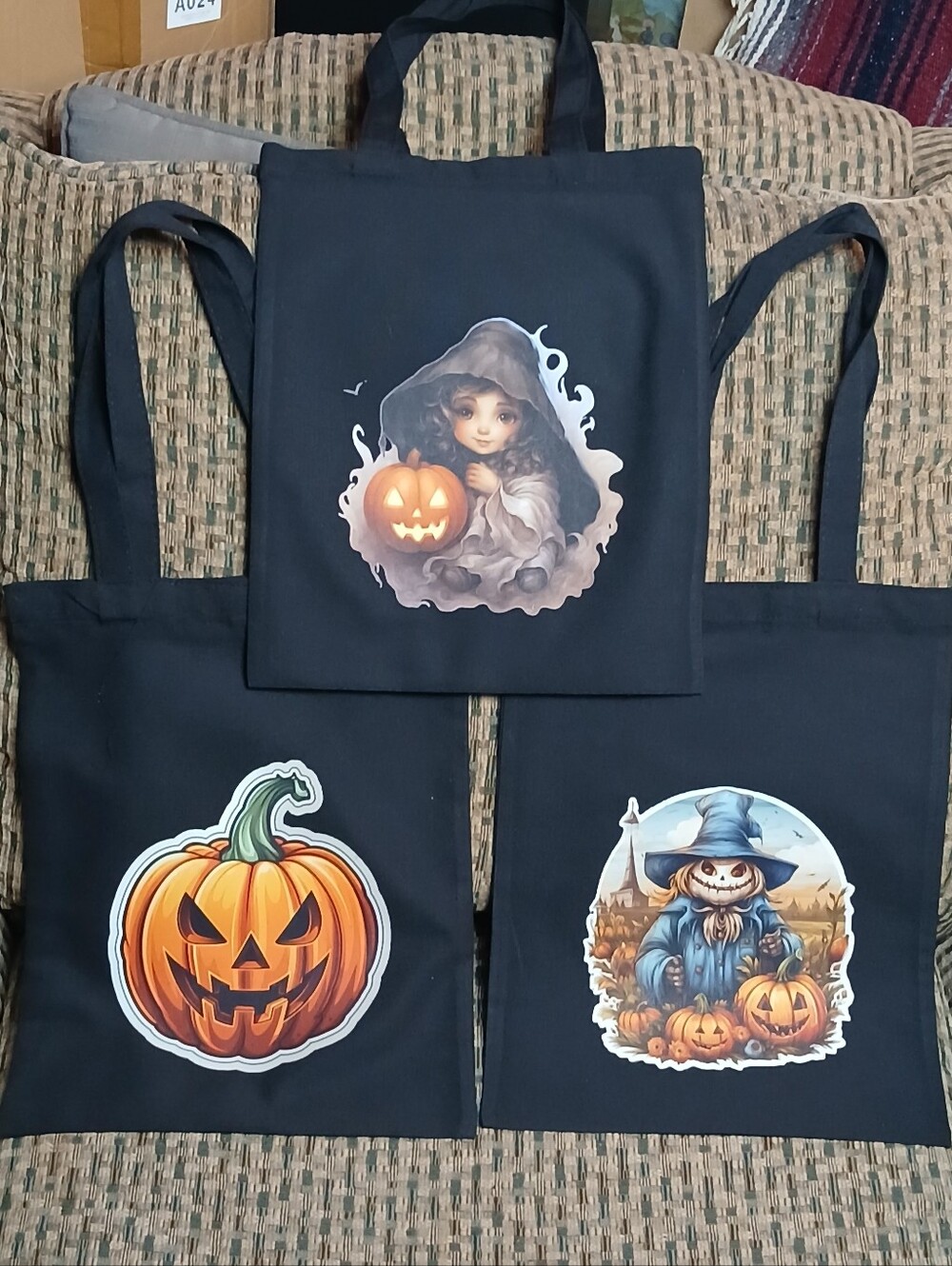 Set of 3 Halloween Trick or Treat Pumpkin Canvas Tote Bags 11x14"